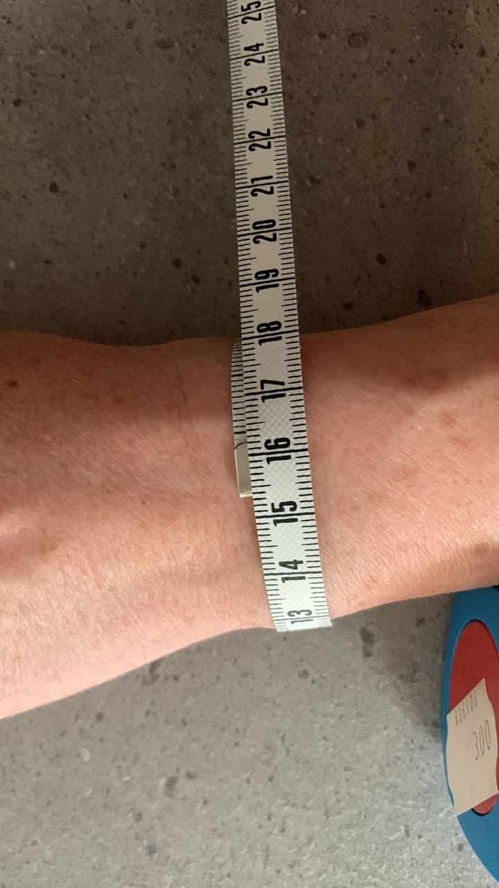 LOVE Armreif, kleines Modell