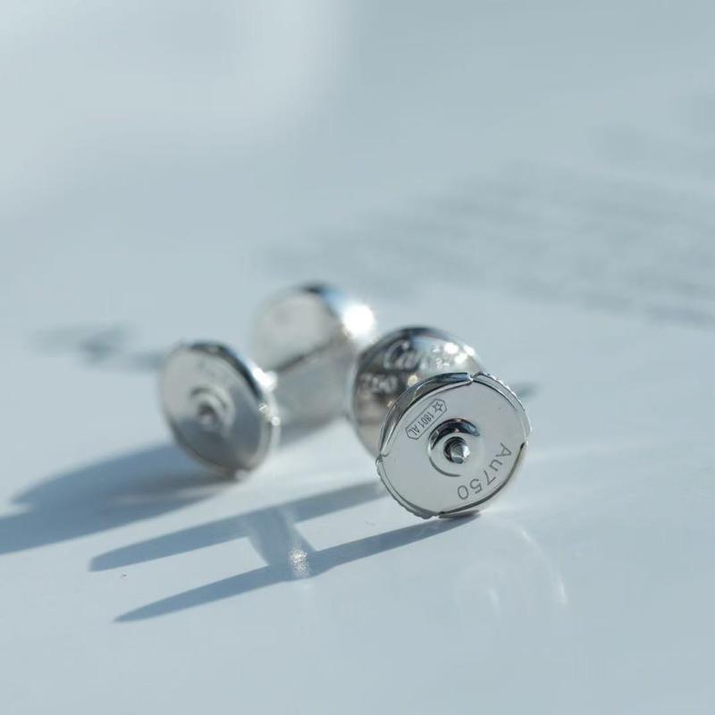 LOVE Ohrstecker – 1:1 Replika